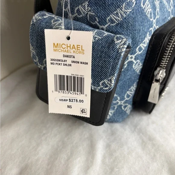 Michael Kors Dakota Medium Pocket Shoulder Bag - Picture 9 of 10